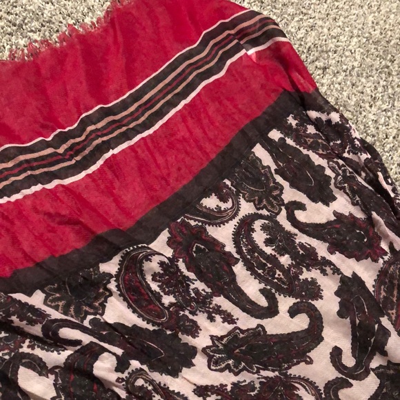 LOFT Scarf - Picture 5 of 5